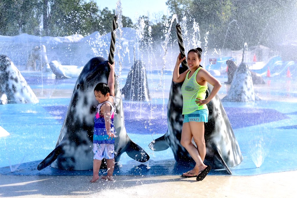 Polar Splash | MarineLand, 7657 Portage Rd, Niagara Falls, ON L2E 6X8, Canada | Phone: (905) 356-9565