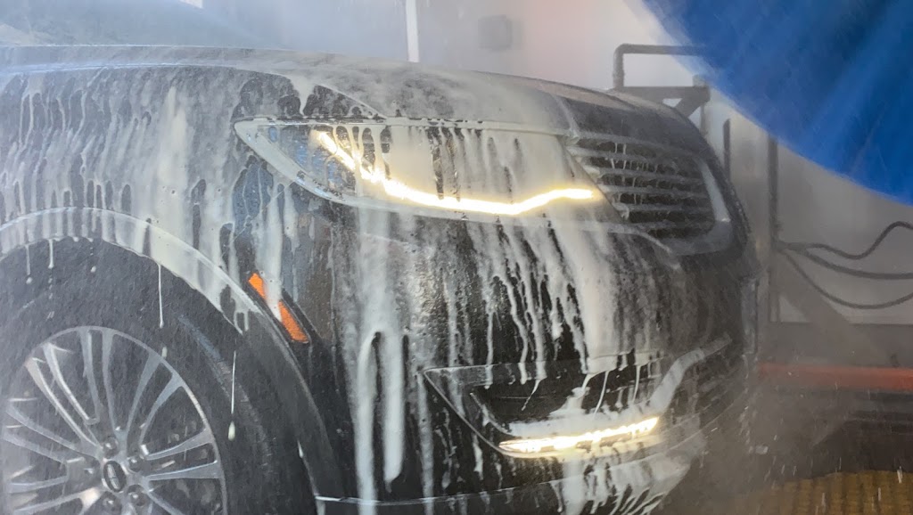 Rainbow Car Wash Fruitland | 331 Fruitland Rd, Hamilton, ON L8E 5M8, Canada | Phone: (905) 643-3609