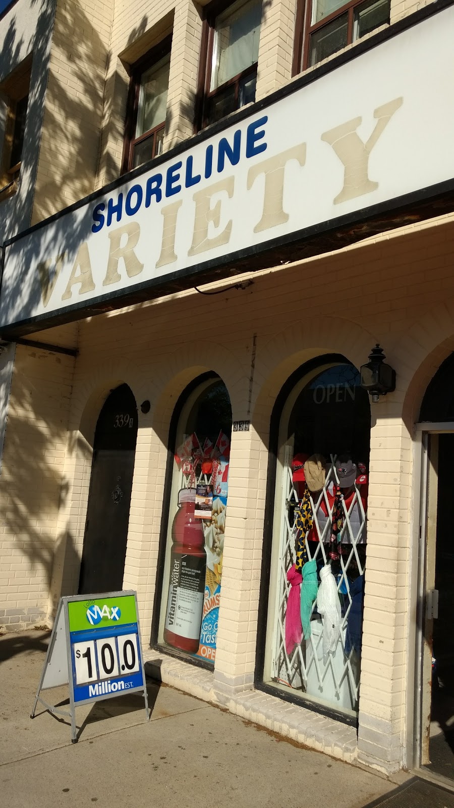 Shoreline Variety | 334 Lakeshore Rd E, Oakville, ON L6J 1J6, Canada | Phone: (905) 844-1583