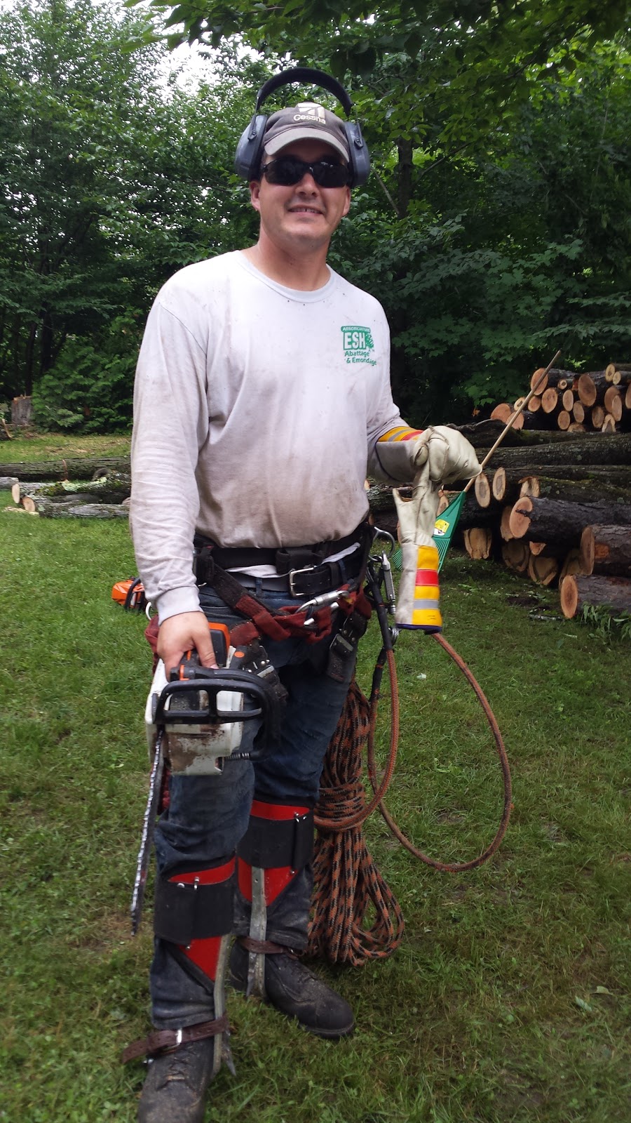 Arboriculture Esh Inc | 896 Rue Lamontagne, Saint-Jérôme, QC J5L 1V2, Canada | Phone: (450) 438-8002