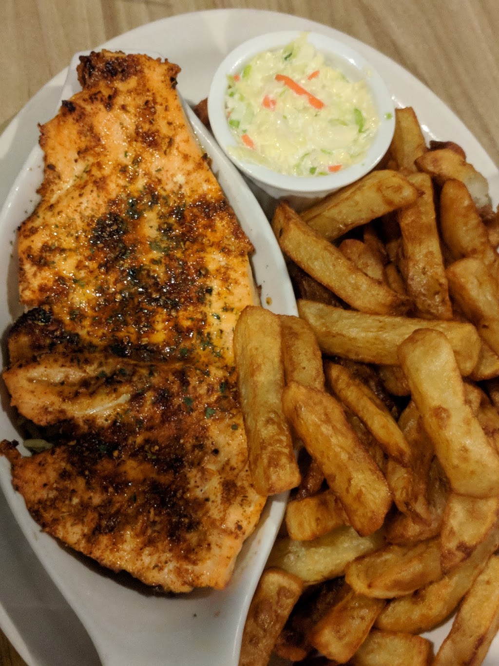 Cazs Great Fish | 1235 Fairview St, Burlington, ON L7S 2H9, Canada | Phone: (905) 333-3474