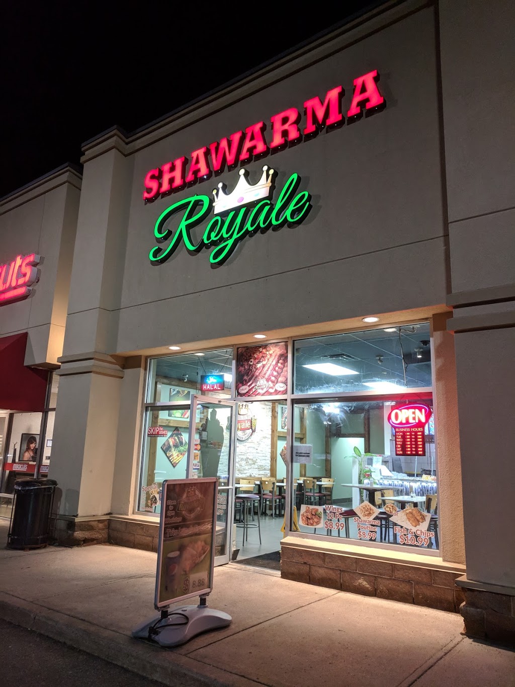 Shawarma Royale | 3890 Innes Rd #4, Orléans, ON K1W 1K9, Canada | Phone: (613) 590-1888