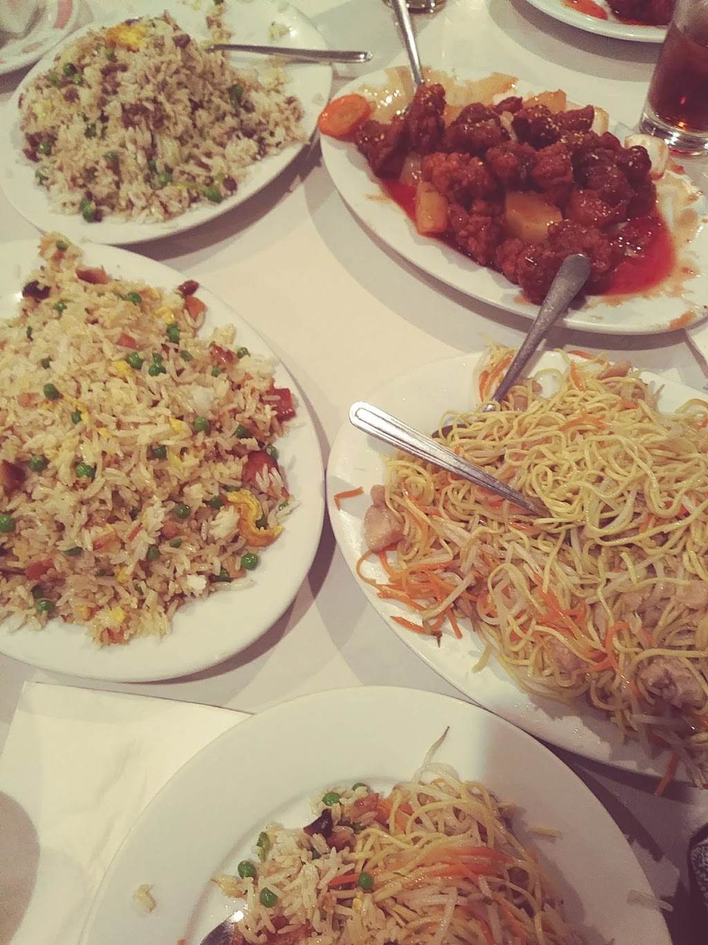 Golden Pearl Restaurant | 333 Brooksbank Ave, North Vancouver, BC V7J 3S8, Canada | Phone: (604) 986-3733