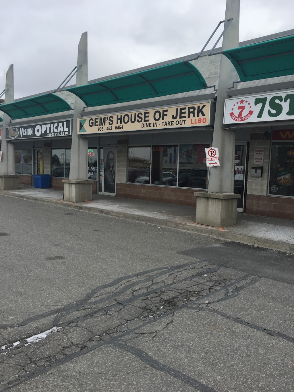 Gems House Of Jerk | 20 Gillingham Dr, Brampton, ON L6X 0G6, Canada | Phone: (905) 453-6454