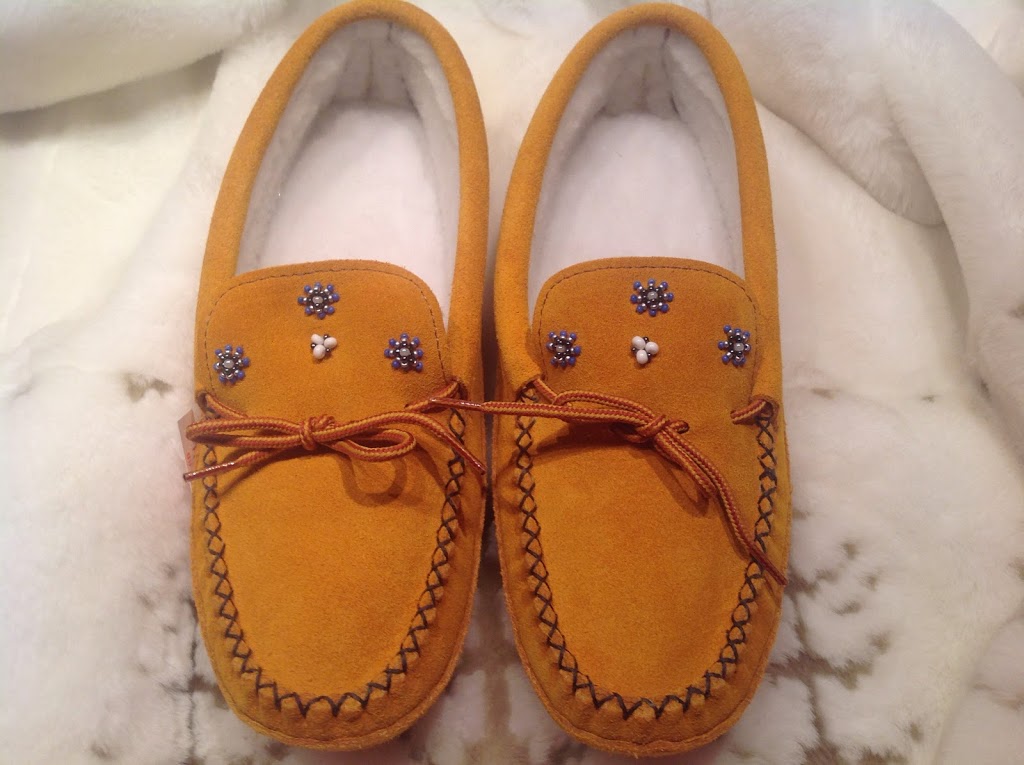 Mocassins Moccasins et artisanat amérindien | 260 3e Avenue, Weedon, QC J0B 3J0, Canada | Phone: (450) 577-0481