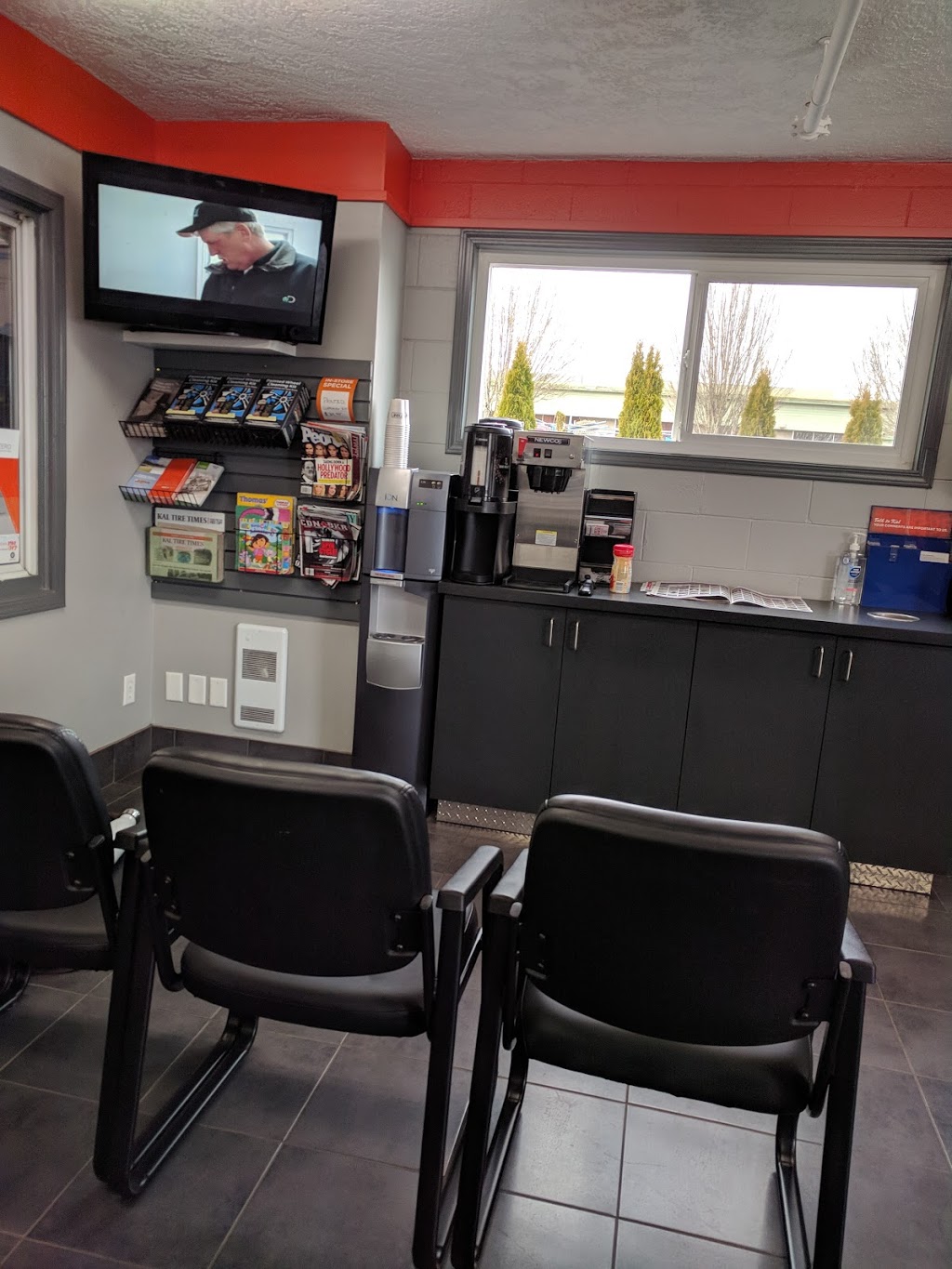 Kal Tire | 2107 Keating Cross Rd, Saanichton, BC V8M 2A5, Canada | Phone: (250) 652-6641