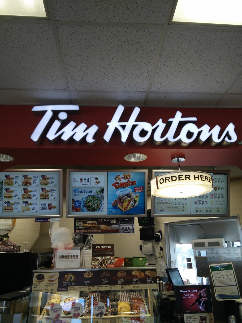 Tim Hortons | 4011 Dixie Rd, Mississauga, ON L4W 1M3, Canada | Phone: (905) 624-0652