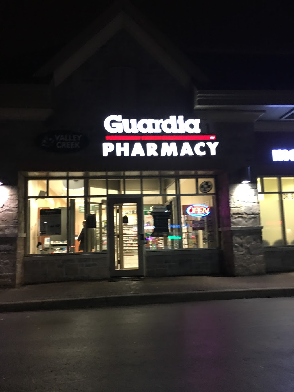 Guardian - Valley Creek Pharmacy | 1975 Cottrelle Blvd, Brampton, ON L6P 2Z8, Canada | Phone: (905) 794-1001