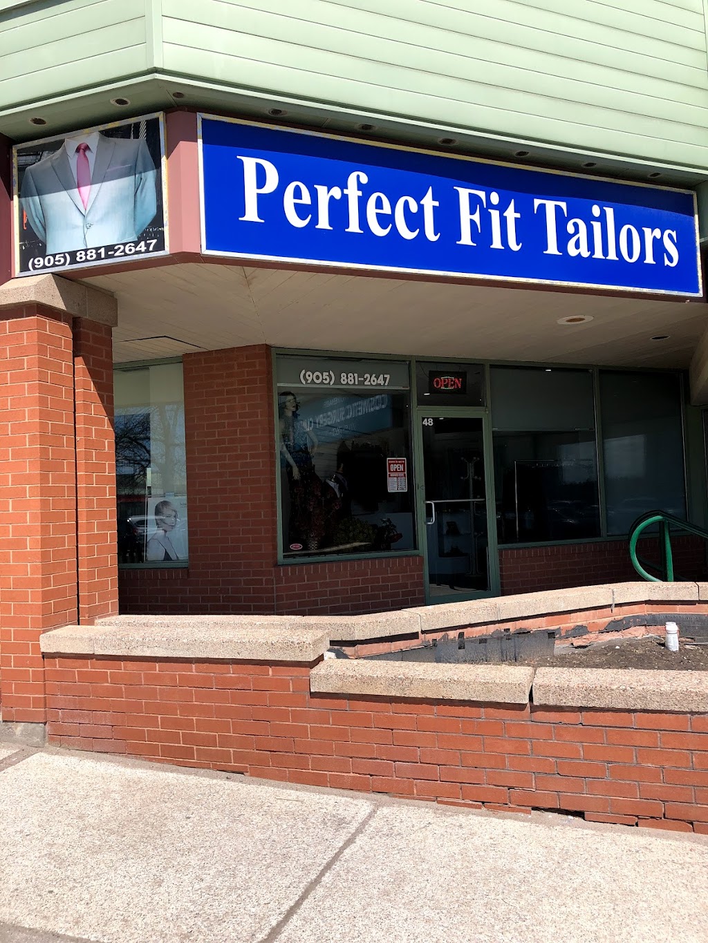Perfect Fit Tailors | 7700 Bathurst St, Thornhill, ON L4J 7Y3, Canada | Phone: (905) 881-2647