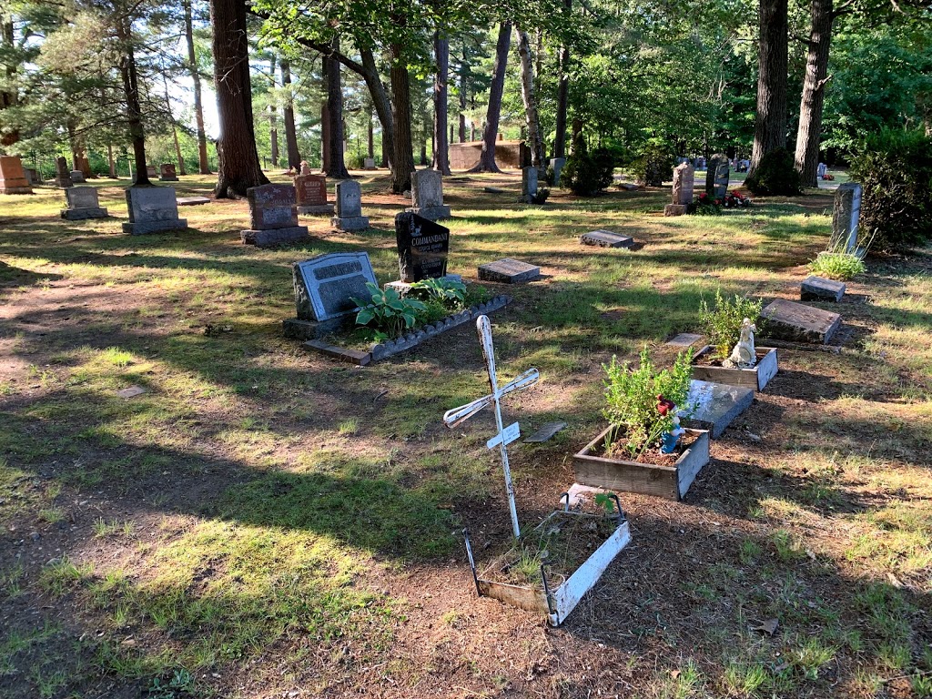 Torrance Cemetery | 1032 E Bay Rd, Torrance, ON P0C 1M0, Canada | Phone: (705) 765-3156