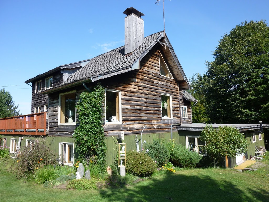 B&B Pinorama | 1390 Chemin du Mont-Écho, Sutton, QC J0E 2K0, Canada | Phone: (450) 538-3063