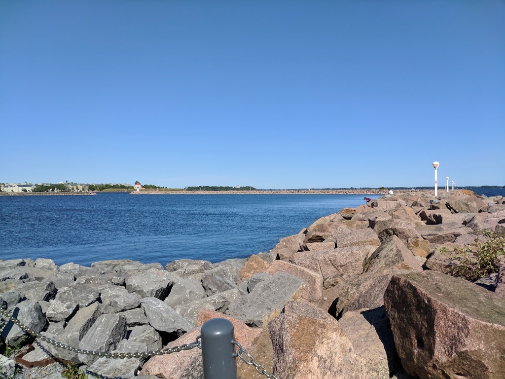 Battery Park | Waterfront Pathway, Kingston, ON K7L 0A1, Canada