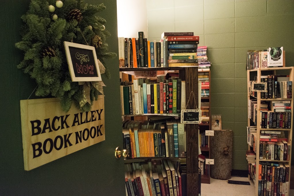 Back Alley Book Nook | 5108 50 Ave, Athabasca, AB T9S 2A3, Canada | Phone: (780) 818-9753