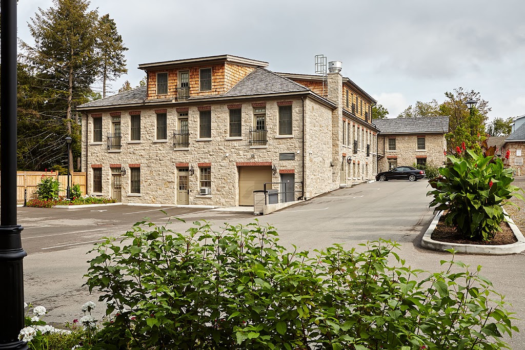 The Barracks Inn | 425 Wilson St E, Ancaster, ON L9G 2C4, Canada | Phone: (289) 445-1234