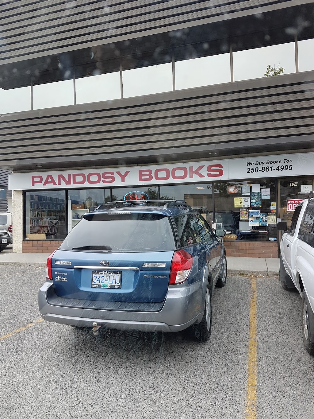 Pandosy Books | 1889 Springfield Rd, Kelowna, BC V1Y 5V5, Canada | Phone: (250) 861-4995