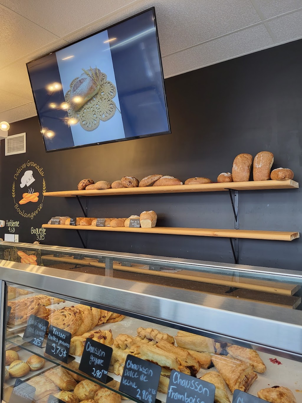 Boulangerie Délices Granada | 1055 Bd Mercure, Drummondville, QC J2B 3L5, Canada | Phone: (819) 850-6913