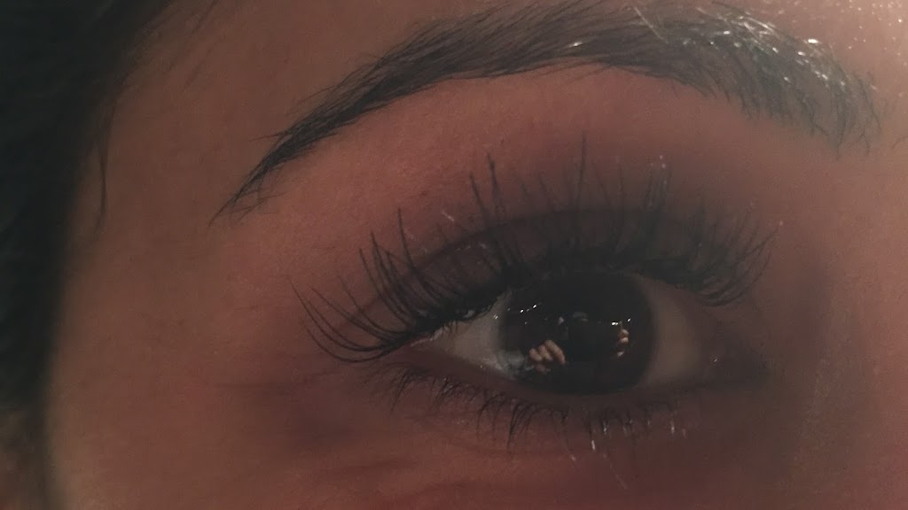 Lash Salon by Regina | Upstairs at M Salon, 1100 Lorne Park Rd, Mississauga, ON L5H 3A3, Canada | Phone: (416) 806-5215