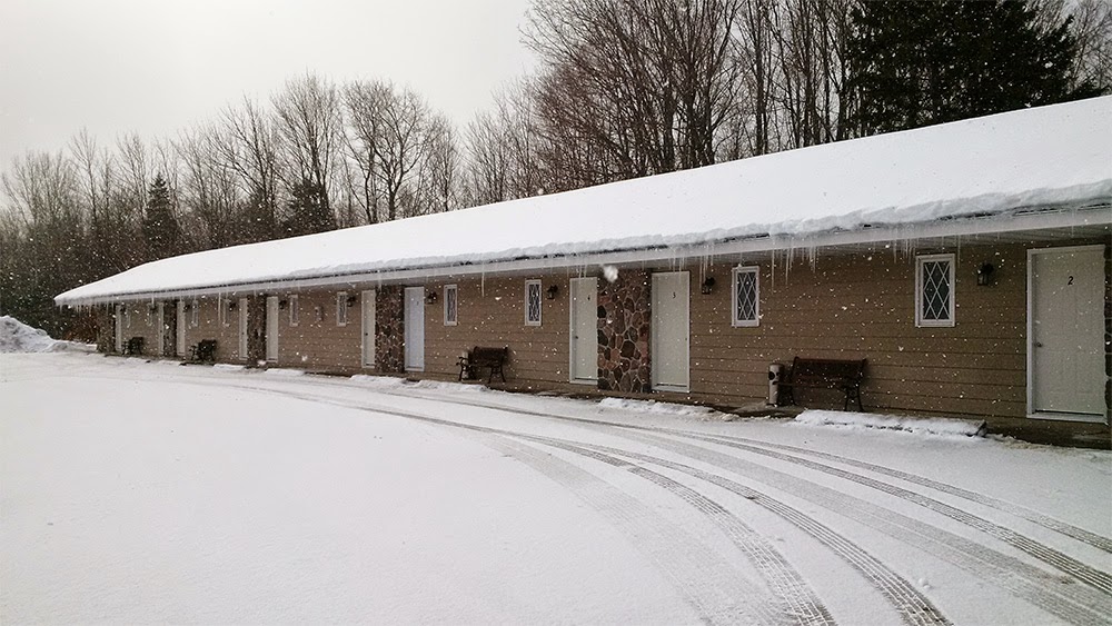 Peninsula Motel | 143 Hwy 6, Wiarton, ON N0H 2T0, Canada | Phone: (519) 534-1129