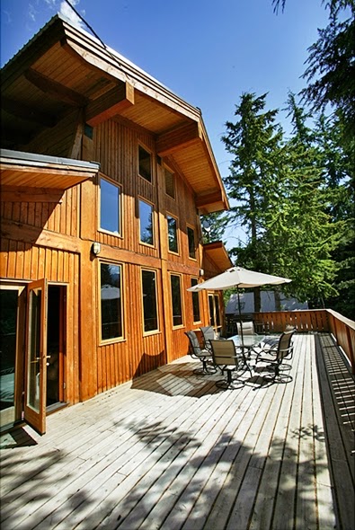 Alpine Lodge Hostel | 8135 Alpine Way, Whistler, BC V0N 1B8, Canada | Phone: (604) 932-5966