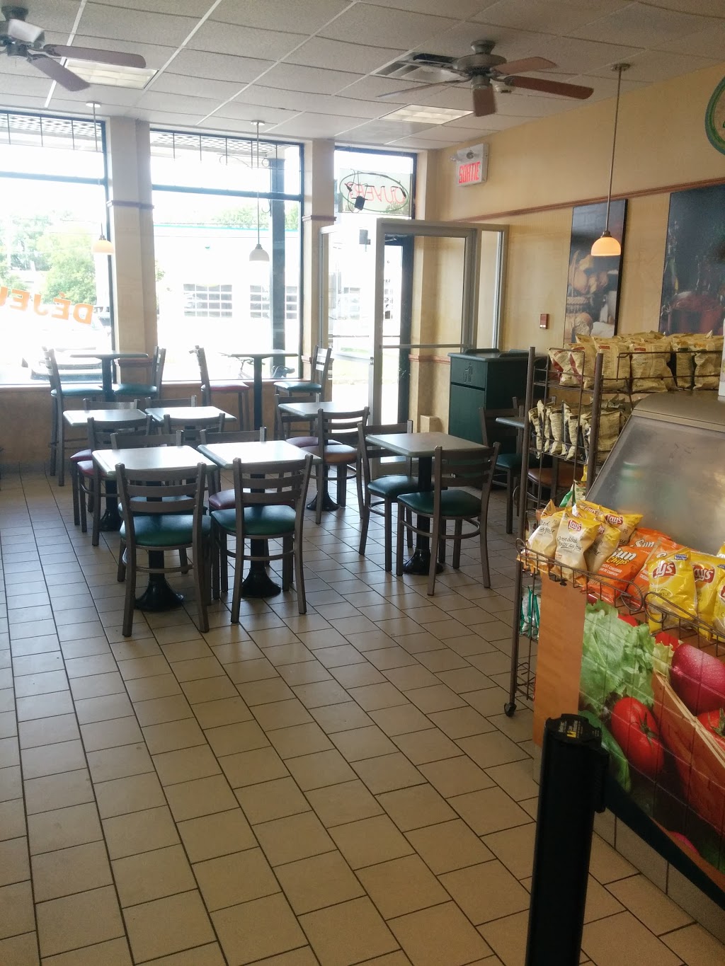 Subway | 230 Boulevard Saint-Jean-Baptiste Suite 101, Châteauguay, QC J6K 3B8, Canada | Phone: (450) 699-5808