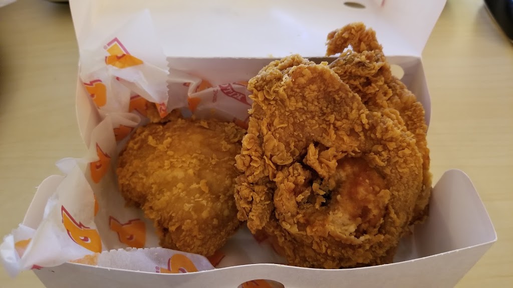 Popeyes Louisiana kitchen | 208 Queens Quay W # 5-6, Toronto, ON M5J 2Y5, Canada | Phone: (416) 368-9292