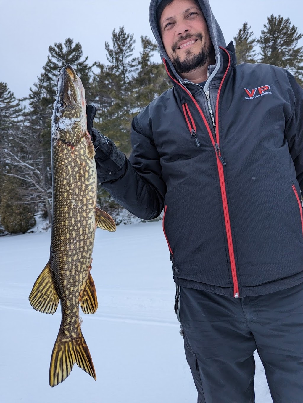 Northern Ice-Fishing Adventures | 6073 Elephant Lake Rd, Harcourt, ON K0L 1X0, Canada | Phone: (613) 602-1539