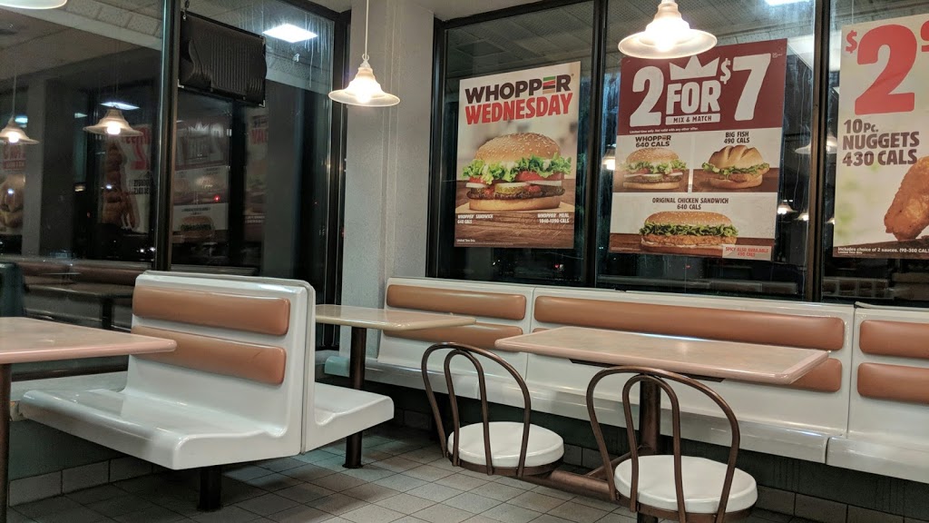 Burger King | 1490 Dixie Rd, Mississauga, ON L5E 1V4, Canada | Phone: (905) 274-1607