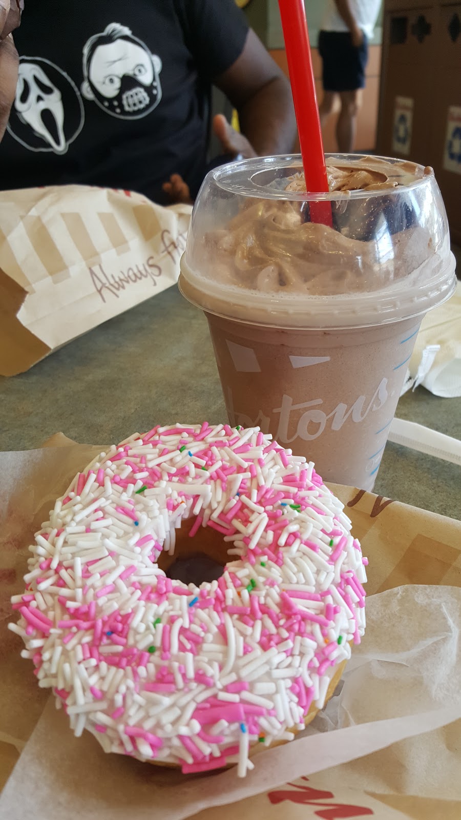 Tim Hortons | 4100 Dixie Rd, Mississauga, ON L4W 1M3, Canada | Phone: (905) 602-6592