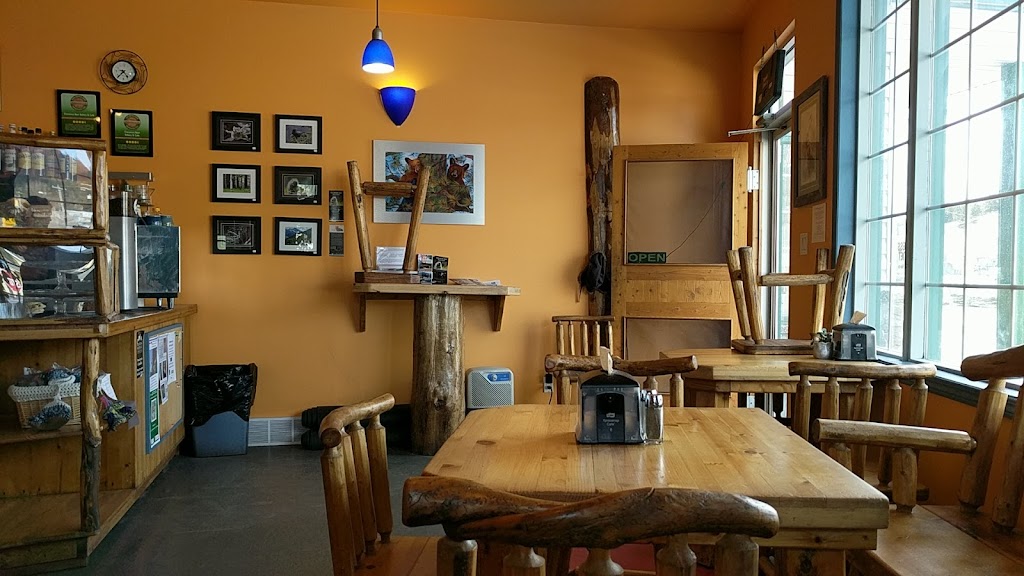 Cinnamon Bear Cafe | 8342 20 Ave, Coleman, AB T0K 0M0, Canada | Phone: (403) 562-2443