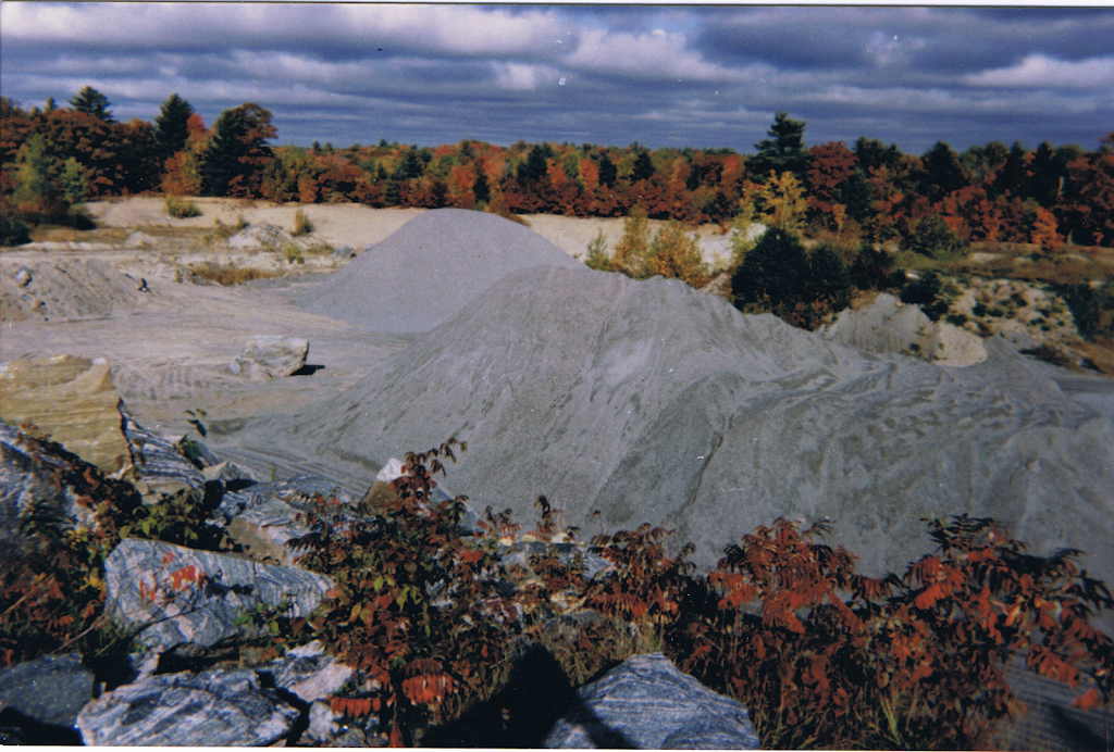 Coon Bros Sand & Gravel (1988) Limited | 105 Industrial Dr, Gravenhurst, ON P1P 1X4, Canada | Phone: (705) 687-2007