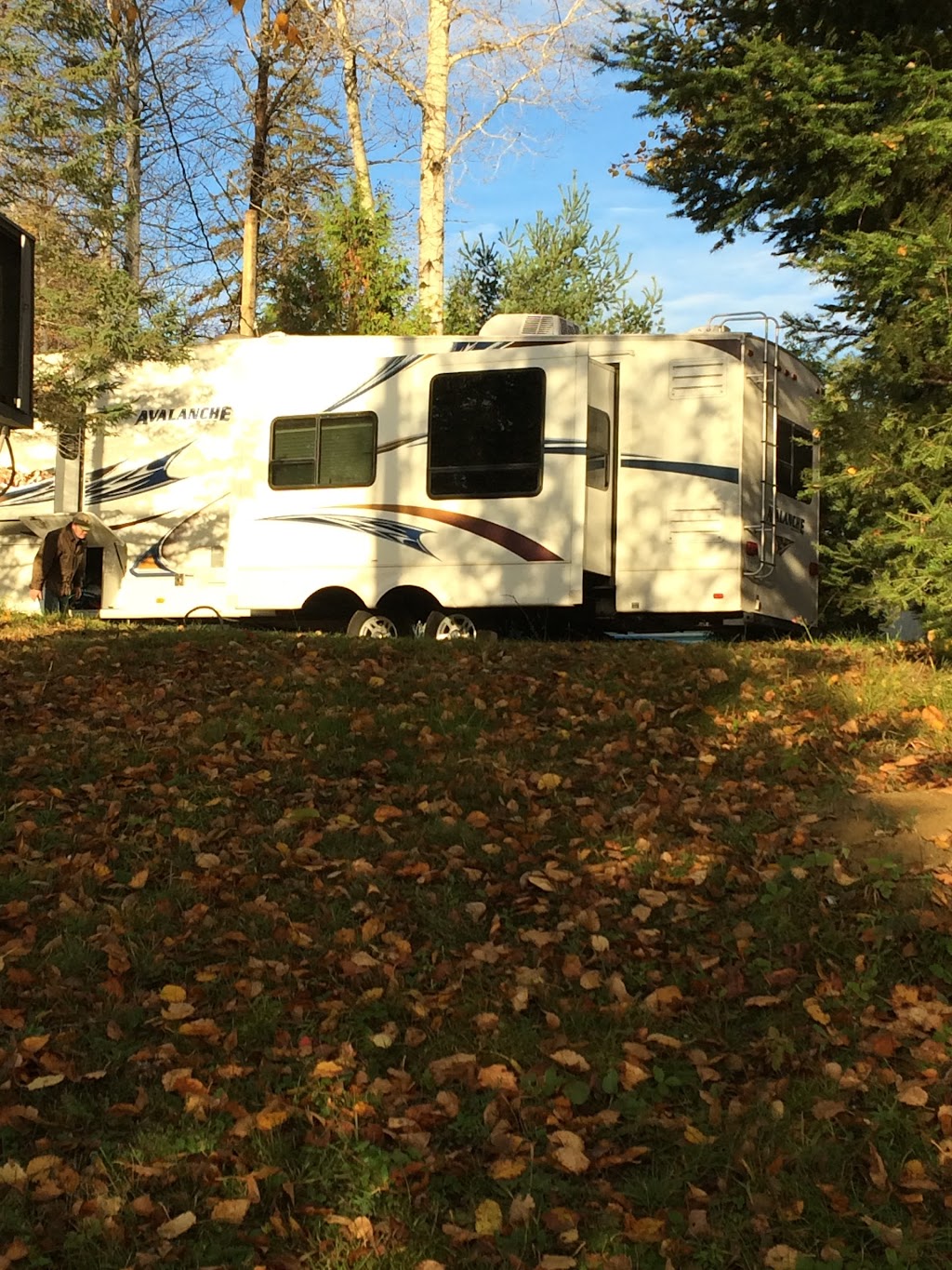 Happy Holiday Campground and Cottages | 7727 ON-11, Temagami, ON P0H 2H0, Canada | Phone: (705) 569-3540