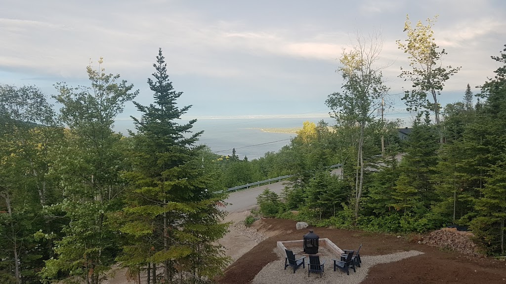 Chalet ORKA | 67 Rue de la Corniche, Les Éboulements, QC G0A 2M0, Canada | Phone: (418) 555-1212