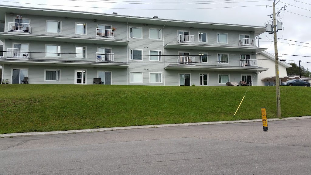 Residence St-Paul | 524 Rue St Augustin, Chicoutimi, QC G7J 2J9, Canada | Phone: (418) 973-3868