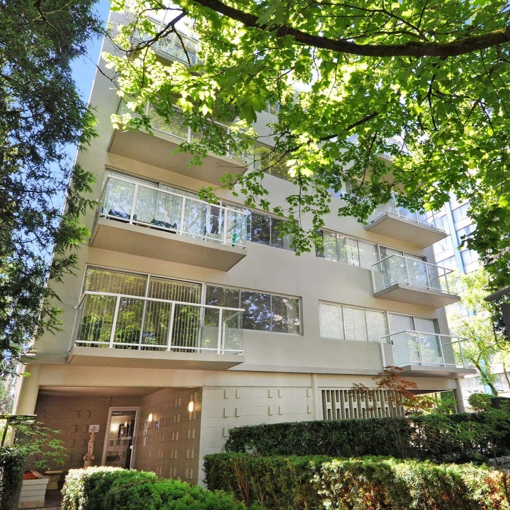 University Manor Rental Apartments | 4640 W 10th Ave, Vancouver, BC V6R 2J5, Canada | Phone: (604) 261-9460