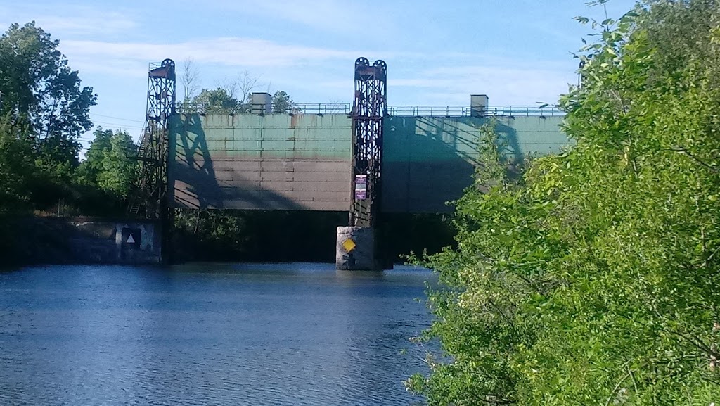 Erie Canalway Trail - Access Point - Parking Area | 5557-5599 Feigle Rd, Lockport, NY 14094, USA