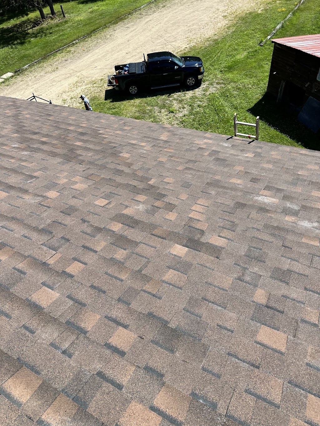 Bigfoot Roofing | 689 Pineridge Crescent, Pembroke, ON K8A 7V4, Canada | Phone: (613) 717-3668