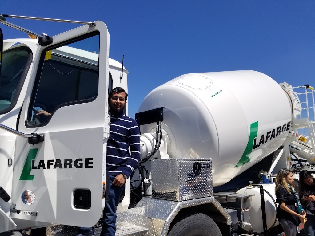 LafargeHolcim - Airport Rd Office | 6509 Airport Rd, Mississauga, ON L4V 1S7, Canada | Phone: (905) 738-7070