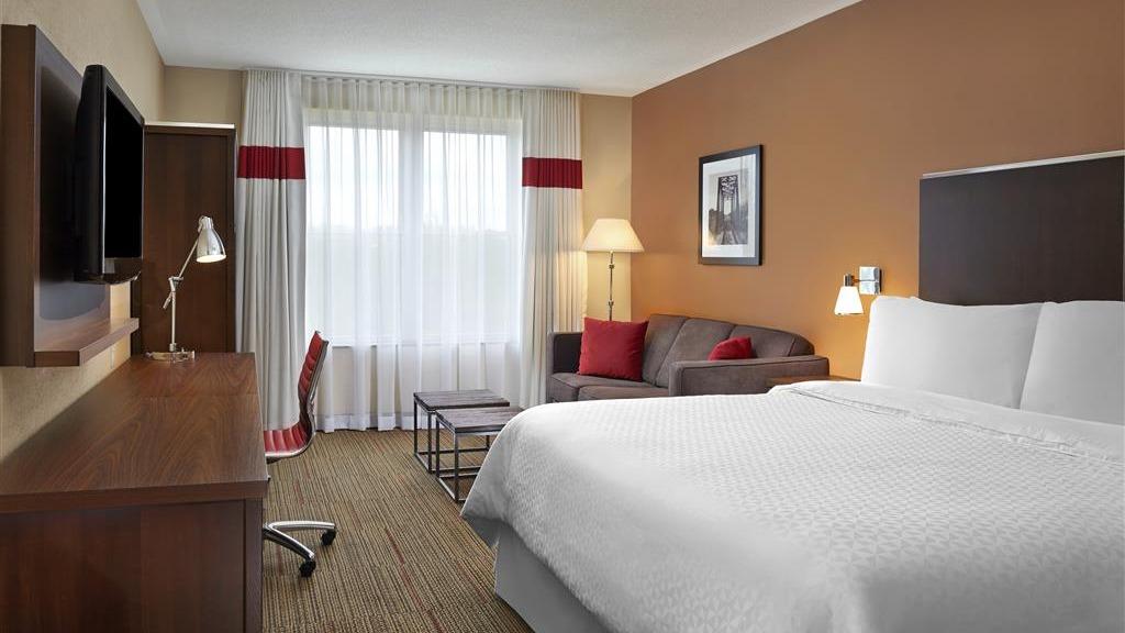 Four Points by Sheraton Moncton | 40 Lady Ada Blvd, Moncton, NB E1G 0E3, Canada | Phone: (506) 852-9600