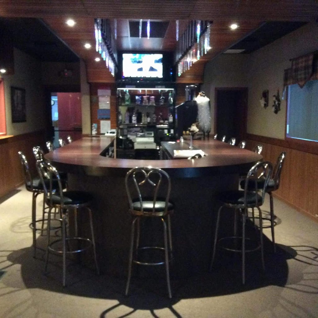 Bar du Terminus | 129 Rue Saint-Alphonse N, Thetford Mines, QC G6G 3W5, Canada | Phone: (418) 338-5513