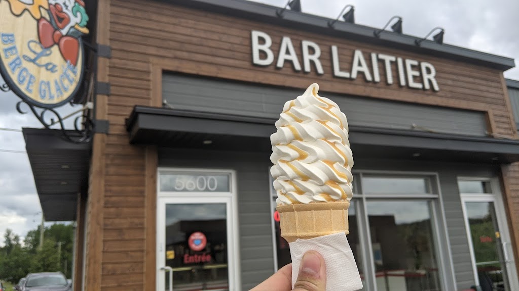 Bar Laitier La Berge Glacee | 5600 Rue Papineau, Lac-Mégantic, QC G6B 1H5, Canada | Phone: (819) 583-4541