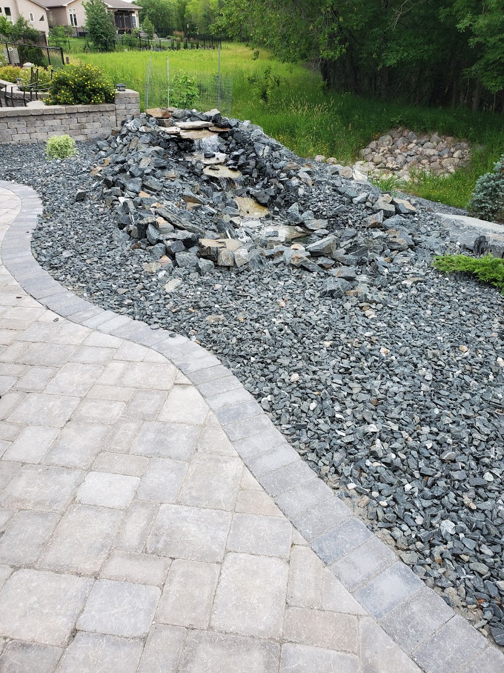 Fontaine Landscaping Inc | 24053 River Road West, Lorette, MB R5K 0E5, Canada | Phone: (204) 612-6942