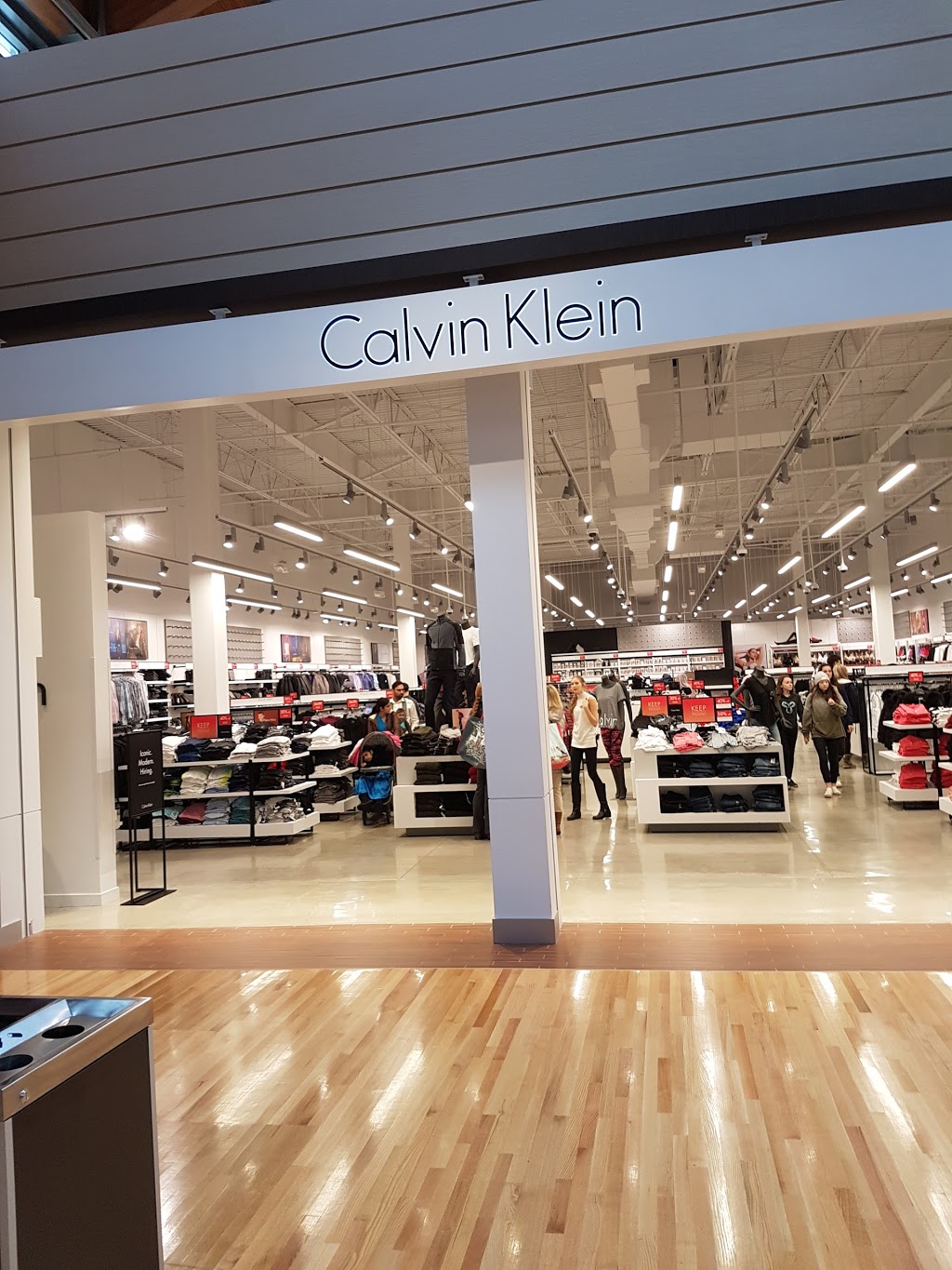 Calvin Klein Outlet | 5000 Canoe Pass Way Suite #517, Tsawwassen, BC V4M 0B3, Canada | Phone: (604) 948-0935