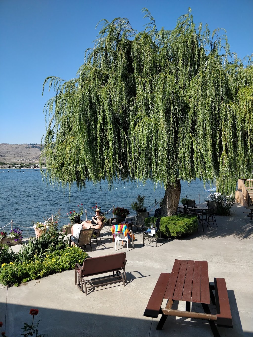 Sun Beach Motel | 7303 Main St, Osoyoos, BC V0H 1V3, Canada | Phone: (250) 495-7766