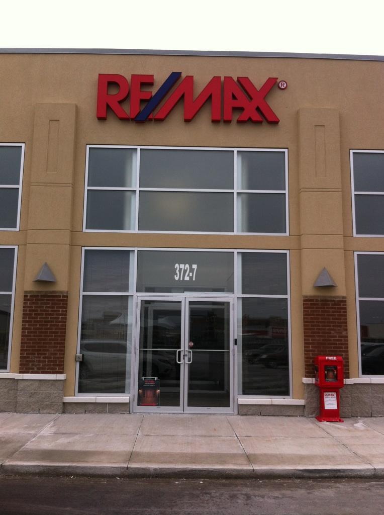 RE/MAX Rouge River Realty Ltd - Whitby | 372 Taunton Rd E #7, Whitby, ON L1R 0H4, Canada | Phone: (905) 668-1800