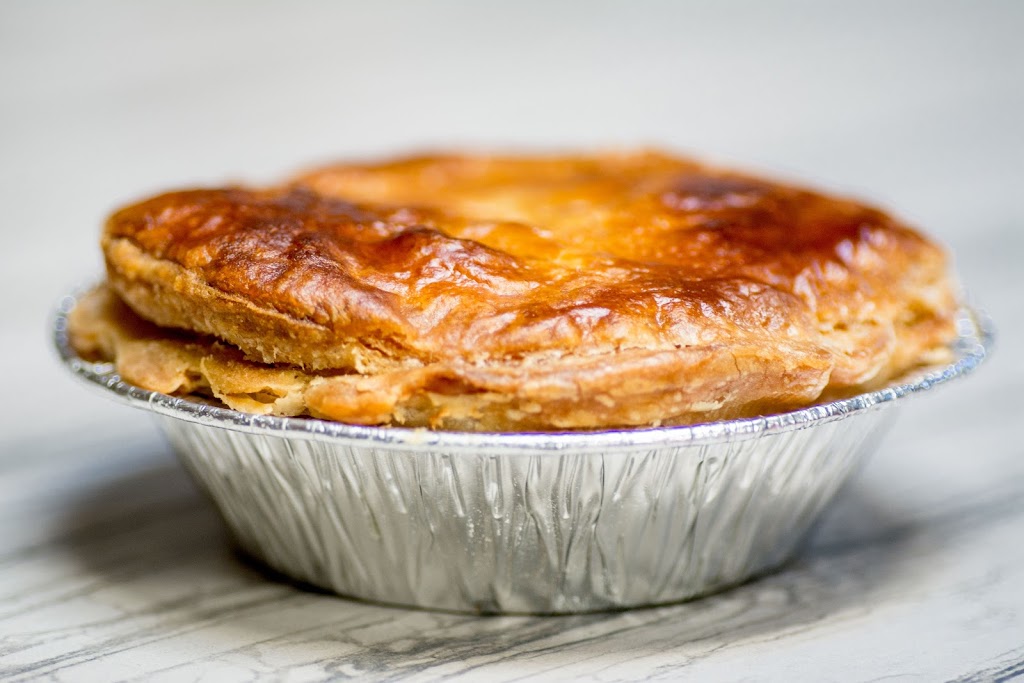 Hannas Meat Pies Ltd | 4431 William St, Sydenham, ON K0H 2T0, Canada | Phone: (613) 876-4696