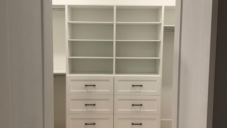 B&M Custom Closet and Cabinet | 20 Monte Kwinter Ct, Toronto, ON M3H 0E1, Canada | Phone: (905) 587-0809