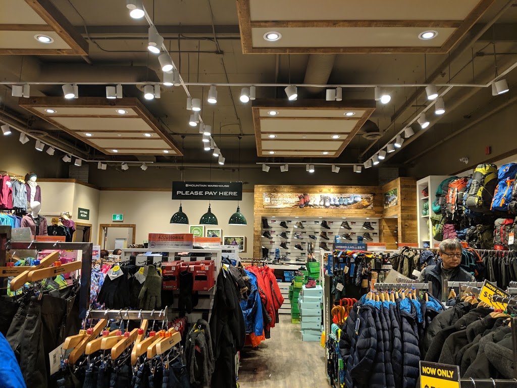 Mountain Warehouse | Unit 1064, 10355 152 St, Surrey, BC V3R 7C1, Canada | Phone: (604) 589-0325