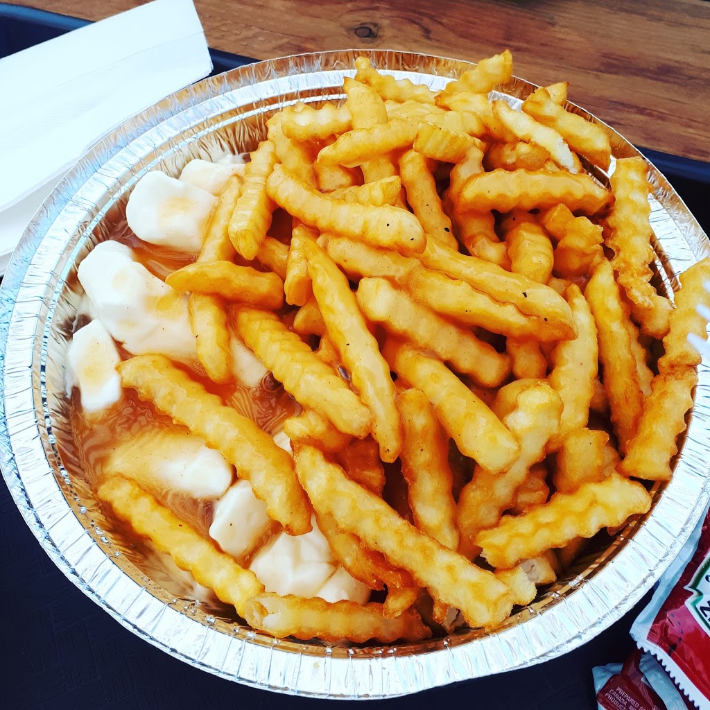 Restaurant Princesse - La p’tite Vache Poutine Mobile | 77 Boulevard Baril O, Princeville, QC G6L 3V4, Canada | Phone: (819) 364-5399