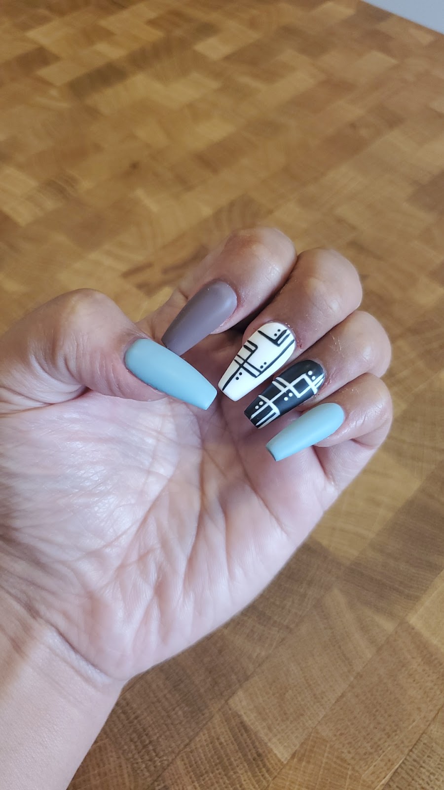 Gelli Nails | 6461 Cartmell Pl SW, Edmonton, AB T6W 4V4, Canada | Phone: (780) 540-8988