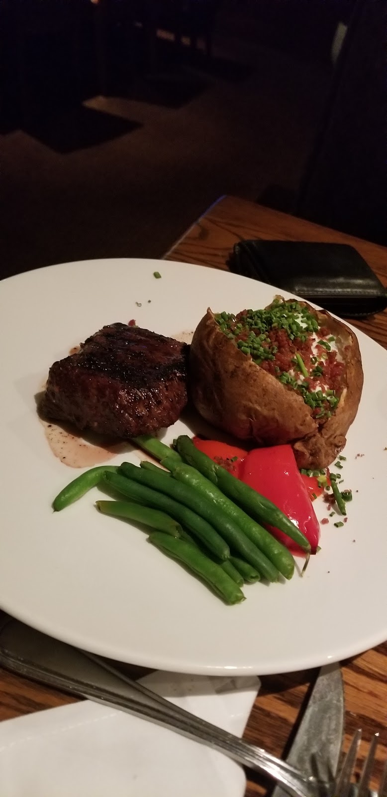 The Keg Steakhouse + Bar - Macleod Trail | 7104 Macleod Trail, Calgary, AB T2H 0L3, Canada | Phone: (403) 253-2534